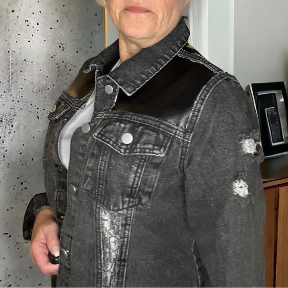 Vegan leather and lace denim jacket - Picture 2 of 3